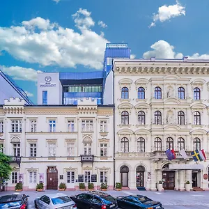 President **** Budapeşte