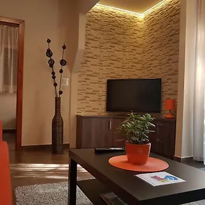Apartman Mgtels - With Private Parking