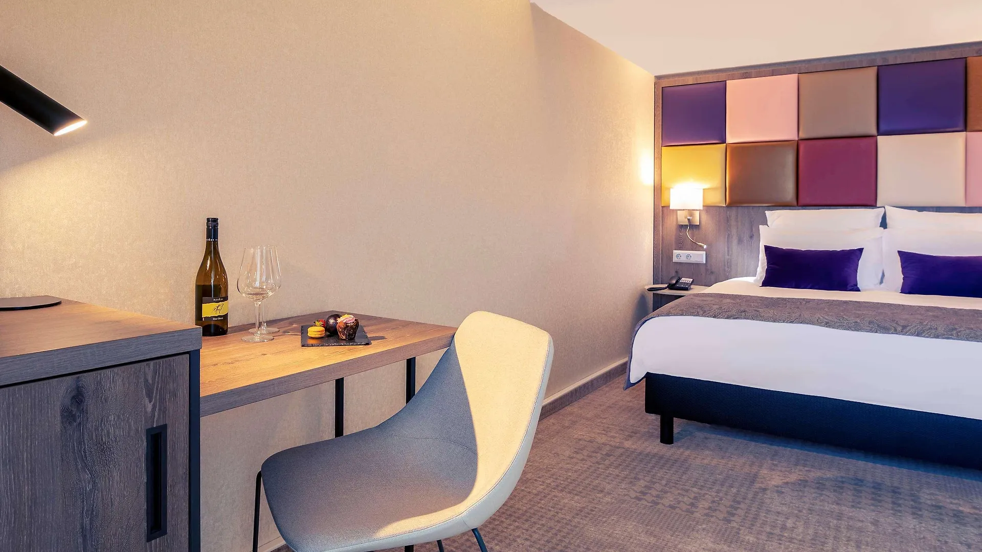 מלון Mercure Budapest Korona 4*,